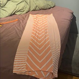 XS guess long form fitting summer skirt